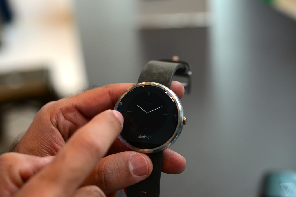 Moto 360: умные и красивые часы от Motorola