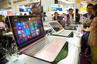 По мере того, как ослабевает интерес потребителей к планшетам, производители снова переключают фокус на ноутбуки