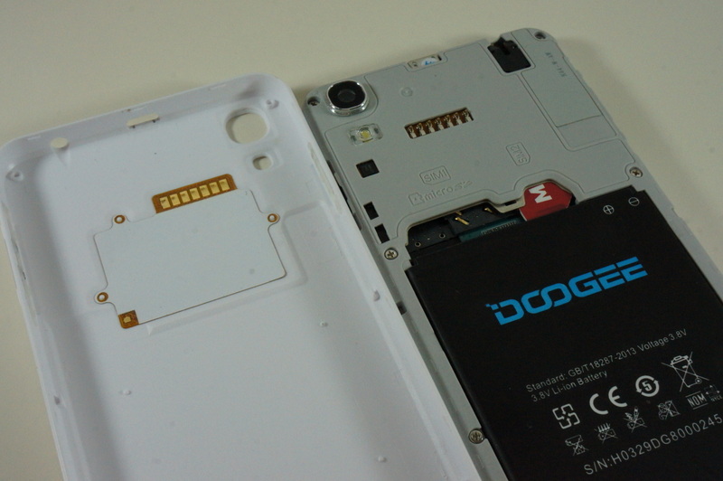 Doogee DG800 необычный смартфон с тачпадом