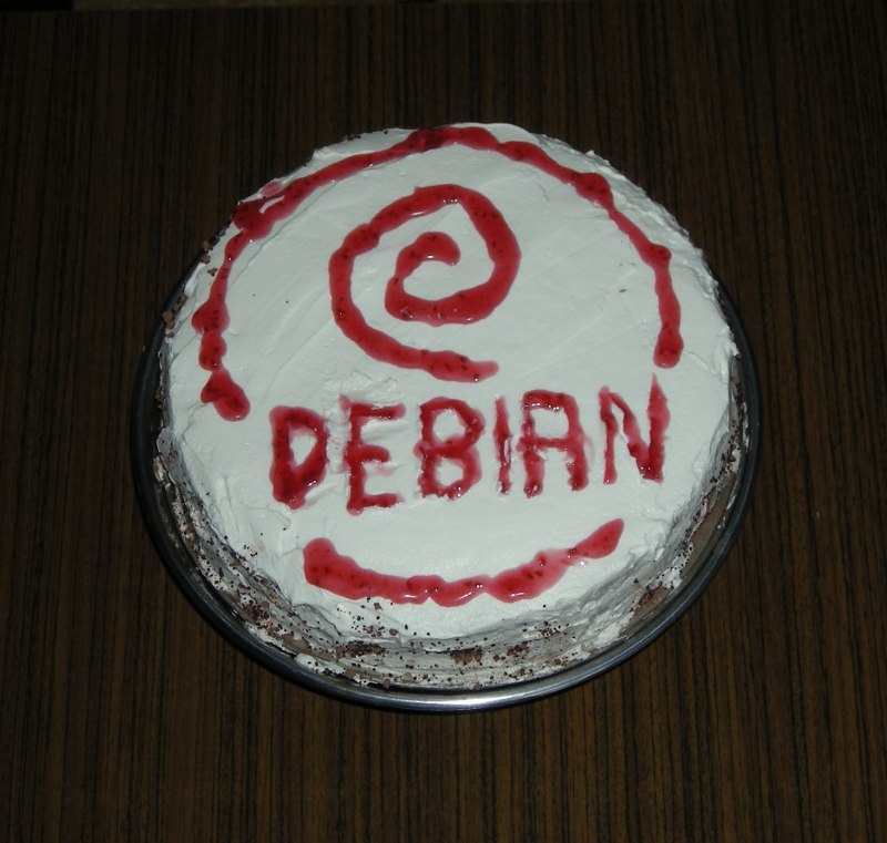 Debian сегодня исполняется 21 год!