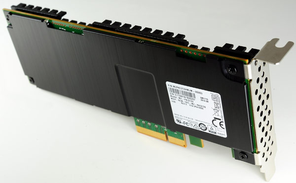 Начат выпуск серверных SSD Samsung SM1715 на базе памяти 3D V-NAND