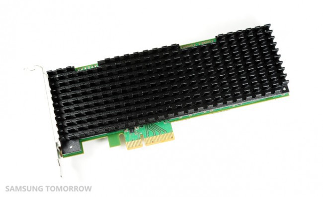 Samsung начала массовое производство 3,2 ТБ 3D V NAND SSD памяти для серверов с интерфейсом NVMe