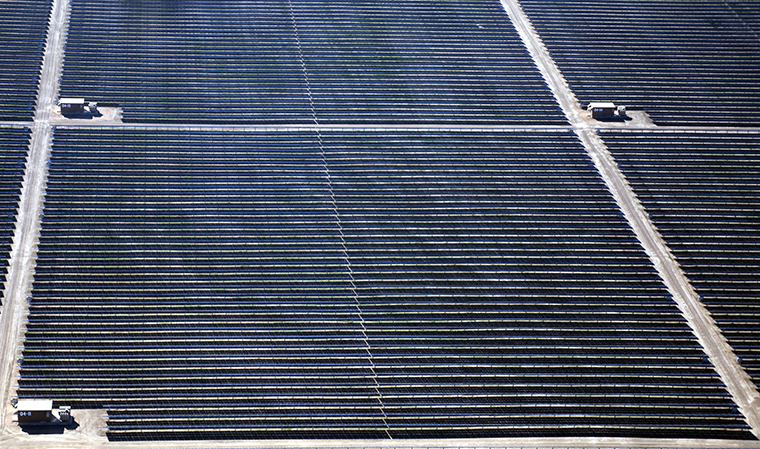 В Калифорнии заработала самая большая солнечная электростанция в мире - 1