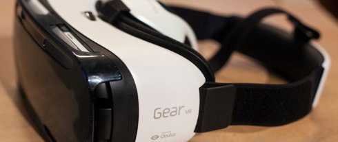 Начались продажи шлема виртуальной реальности от Samsung