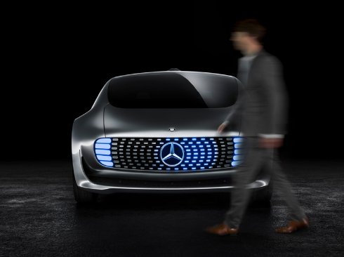 В Mercedes Benz показали автомобиль будущего (ФОТО)