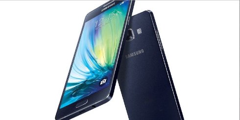 Samsung показала самый тонкий смартфон