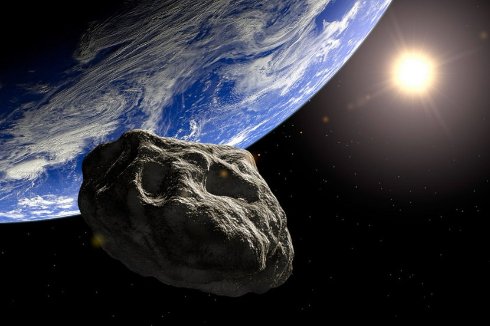 К Земле стремительно приближается 500 метровый астероид (видео)