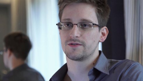 Сноуден не пользуется iPhone из за его уязвимости