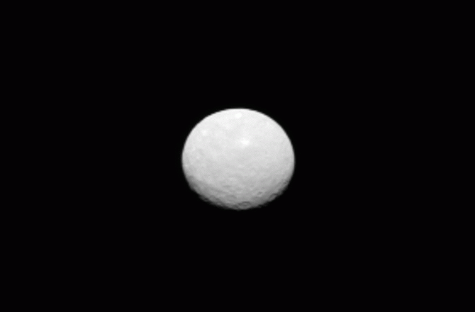 Зонд Dawn прислал новые фото Цереры - 2