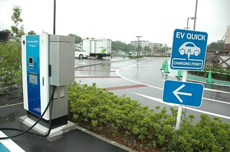 В Японии зарядных станций для электромобилей больше, чем АЗС - 1