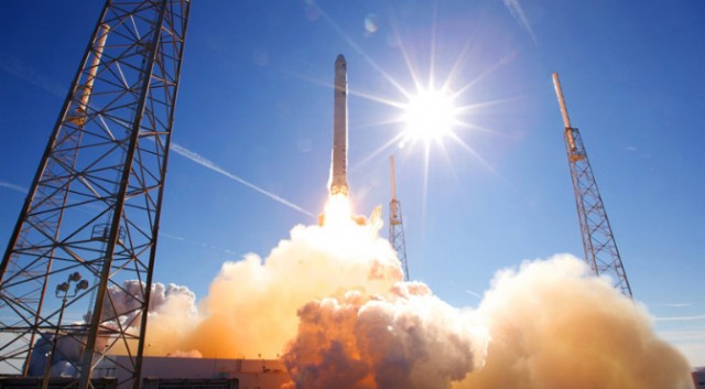 Видео запуска Falcon 9 в 4K от SpaceX - 1