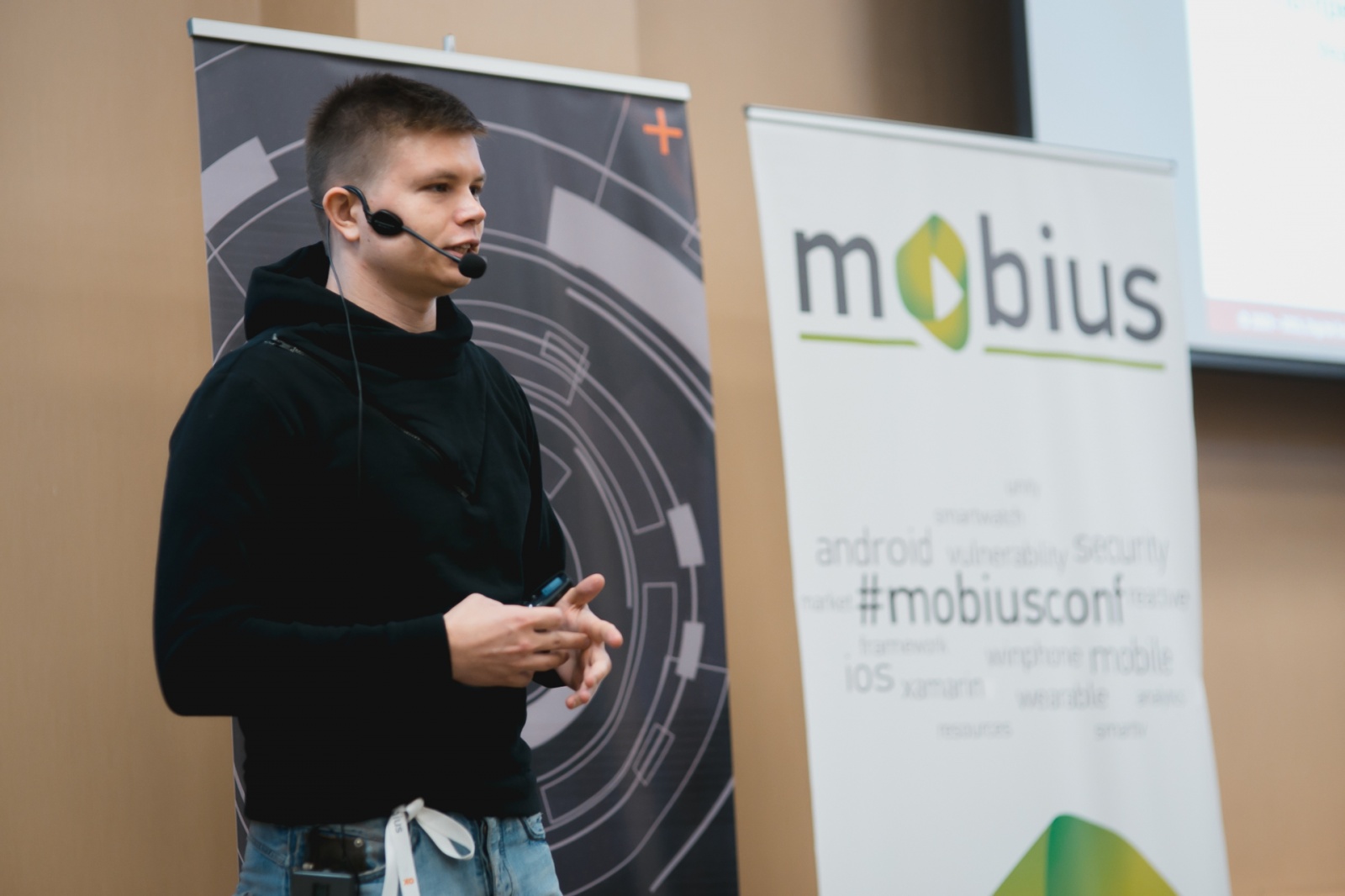 Конференция Mobius: как в мобильных устройствах открывали неочевидное - 3
