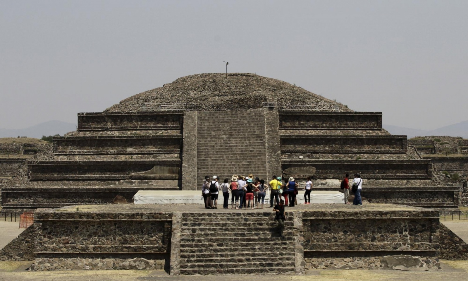 Под мексиканской пирамидой нашли жидкую ртуть - 1