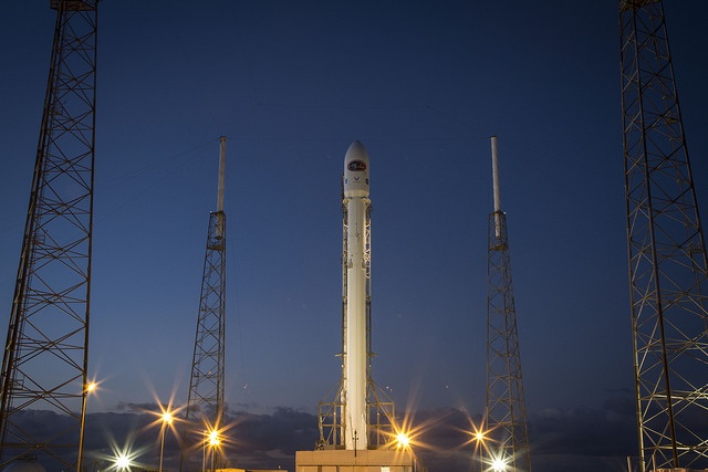SpaceX будет отправлять в космос самые ценные грузы NASA - 1