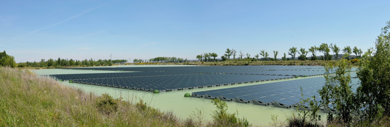Японцы завершили строительство крупнейшей в мире плавучей солнечной электростанции - 3