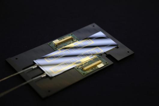 Учёные создали программируемый оптический чип - 1