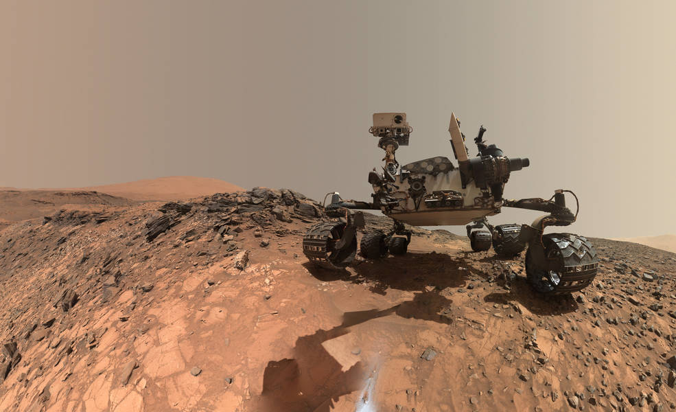 Curiosity, возможно, обнаружил богатые водой горные породы и сделал новый селфи у подножья горы Шарпа - 1