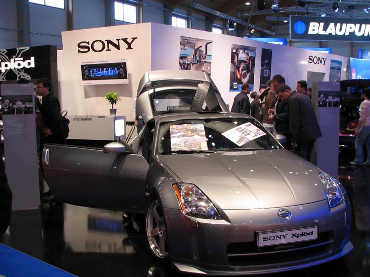 Глава Sony не отрицает, что компания может стать автопроизводителем