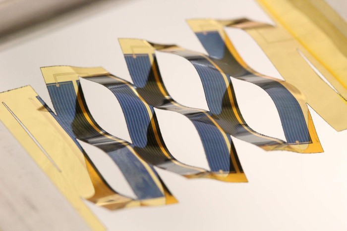 Японская техника киригами поворачивает солнечные панели к Солнцу - 1