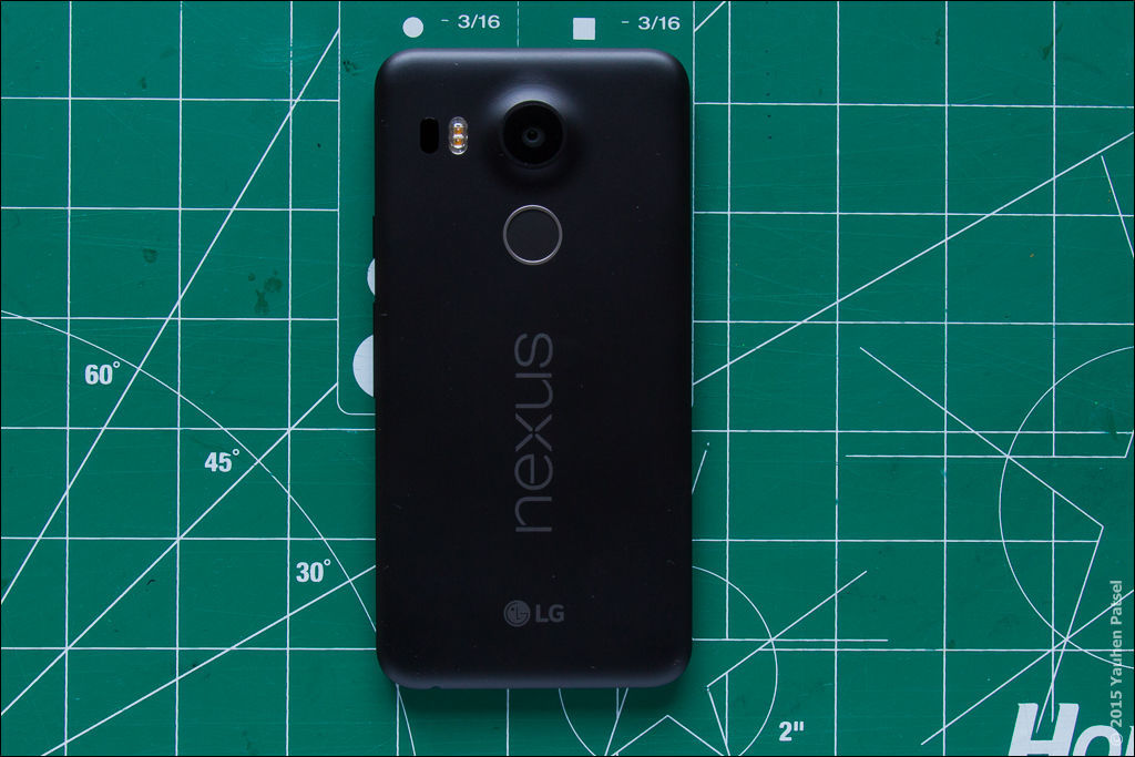 Unboxing Nexus 5X - 9