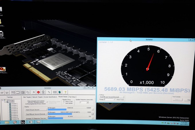 Samsung показал SSD накопитель со скоростью записи в 5.6 ГБ-с - 1