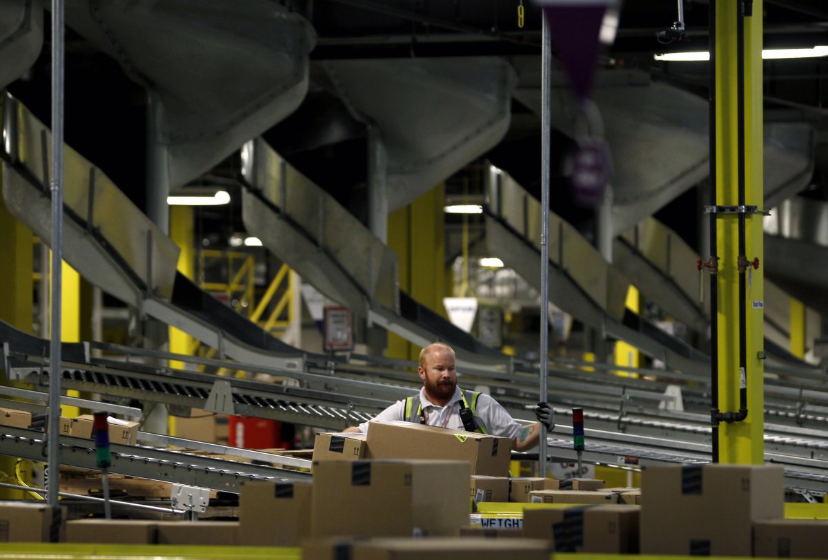 На складах Amazon теперь работает 30 тысяч роботов вместо 15 тысяч (+ фото со складов компании) - 5
