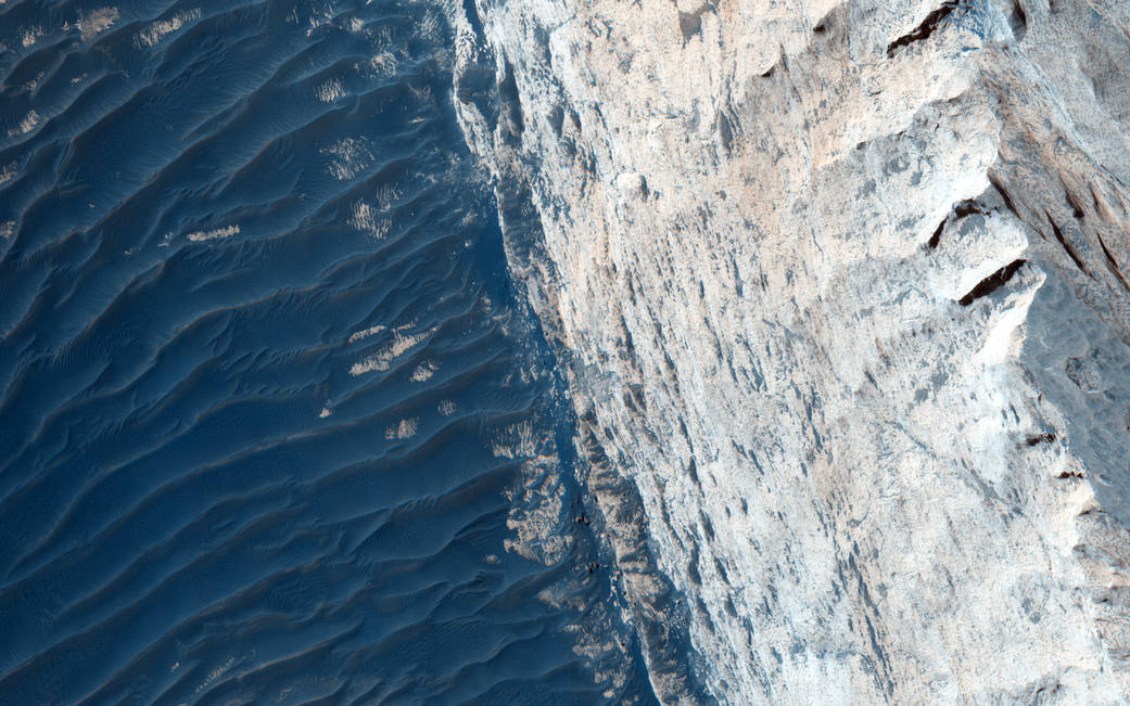 NASA выложило hi-res фотографии каньона Офир - 2
