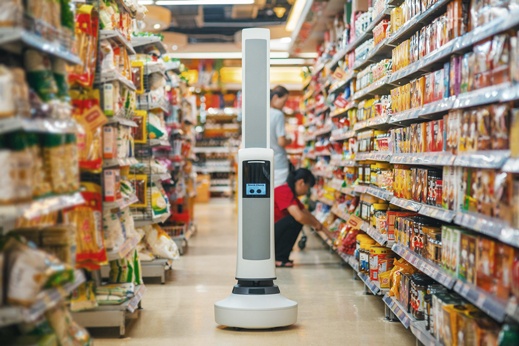 Робот-мерчендайзер следит за выкладкой товаров на полках супермаркетов - 1