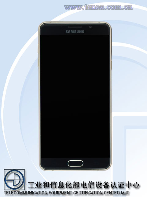 Смартфон Samsung Galaxy A7 образца 2016 года (SM-A7100) оснащен дисплеем OLED размером 5,5 дюйма по диагонали