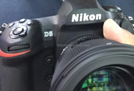 По очевидным причинам новая камера напоминает модель Nikon D4
