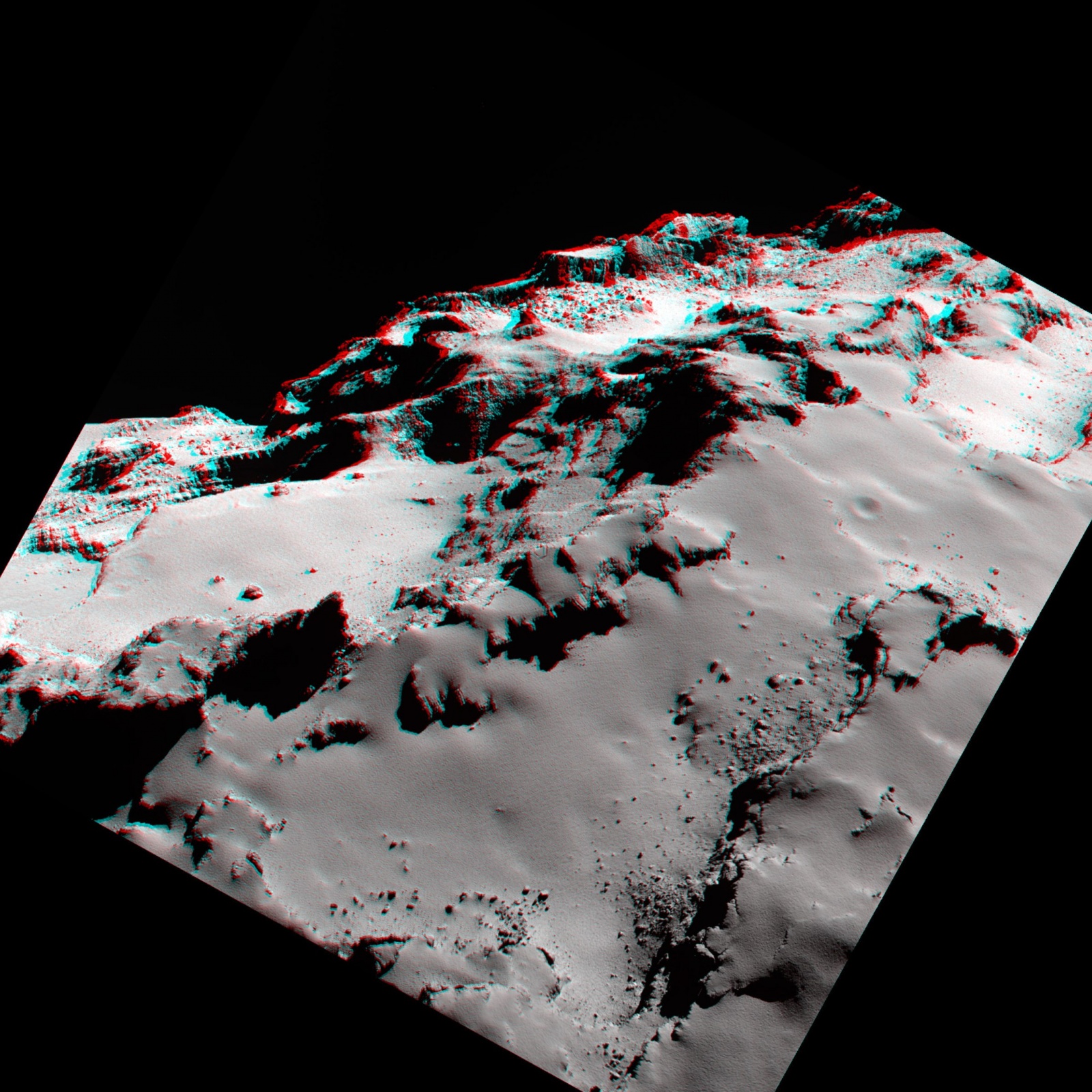 Космическое агентство ESA выложило в Сеть новые фотографии кометы Чурюмова-Герасименко - 5