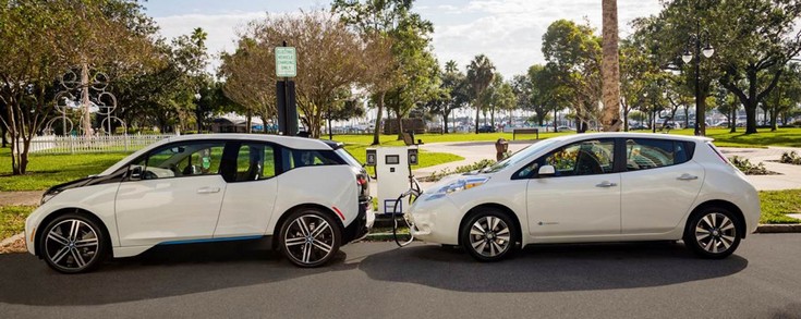 BMW и Nissan будут активно строить зарядные станции для электромобилей