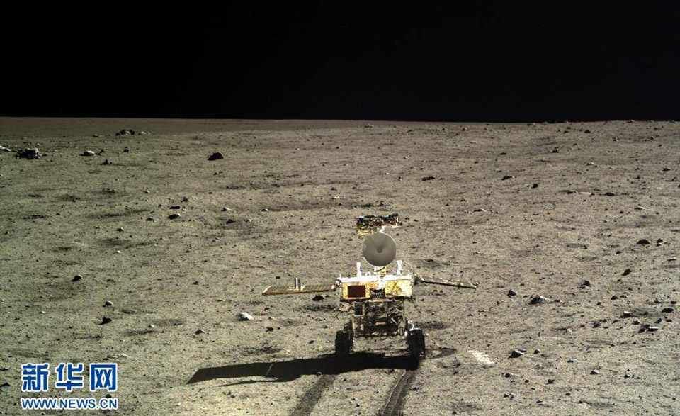 Юйту, китайский луноход, помог собрать важнейшую информацию о Луне - 1