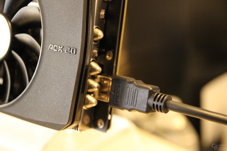 Видеокарта EVGA GeForce GTX 980 Ti VR Edition располагает внутренним портом HDMI 