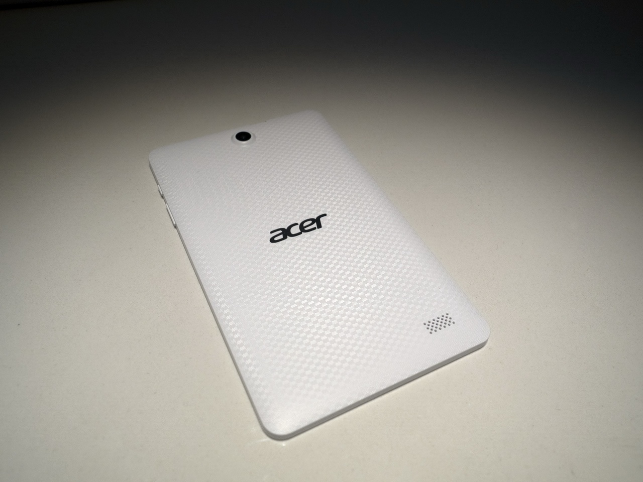 Acer на CES 2016: мониторы, планшеты, игровые ноутбуки и ультрамобильный трансформер - 11