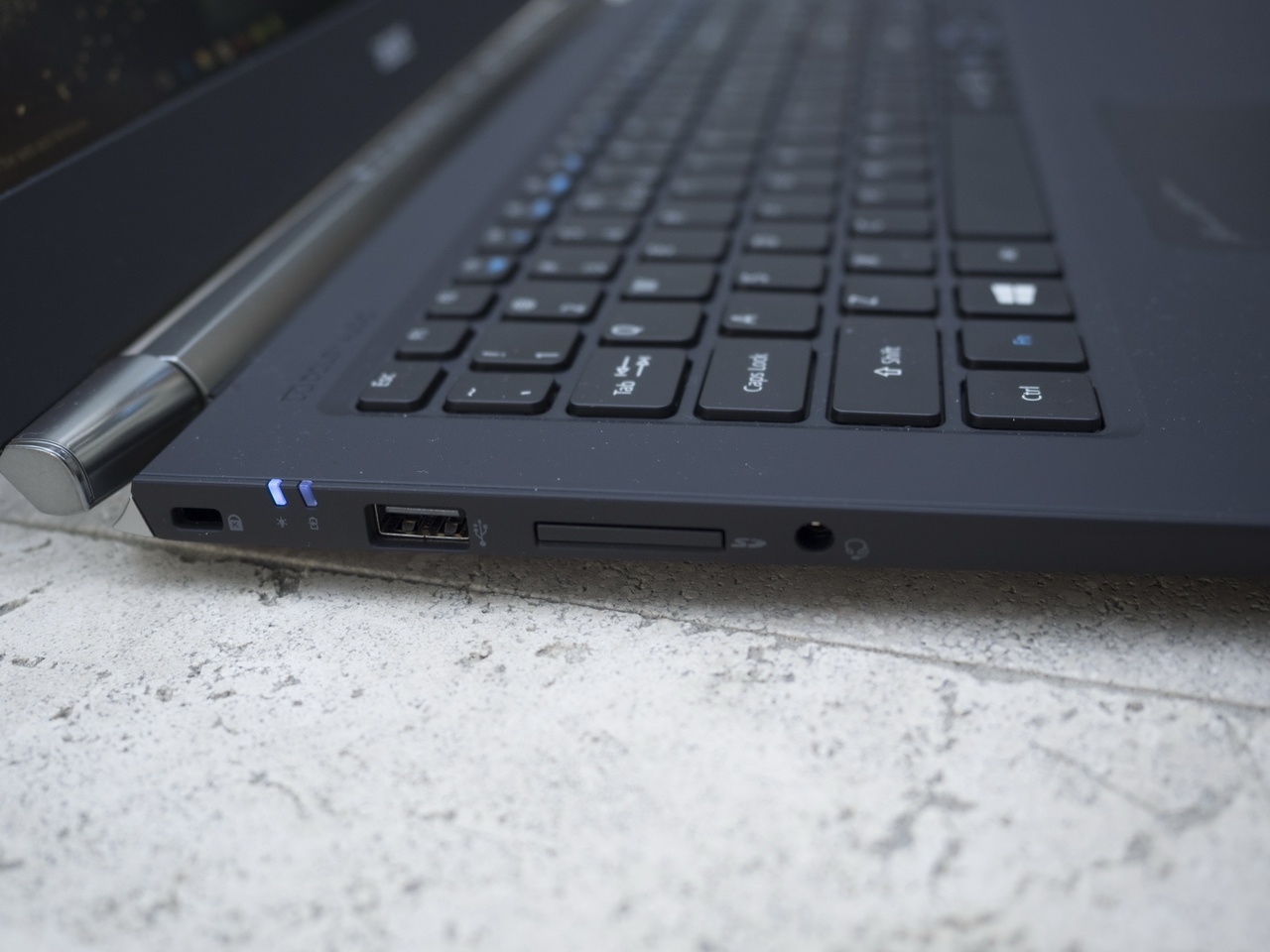 Acer на CES 2016: мониторы, планшеты, игровые ноутбуки и ультрамобильный трансформер - 23