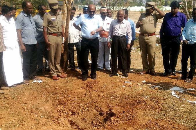 Специалисты изучают «метеорит», убивший человека в Индии - 1