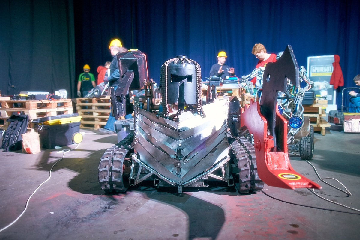 Фотоотчет с открытия боев роботов «Бронебот-2016» - 19