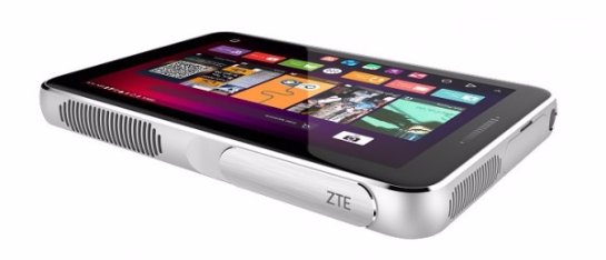 ZTE Spro Plus —  гибрид планшета и проектора