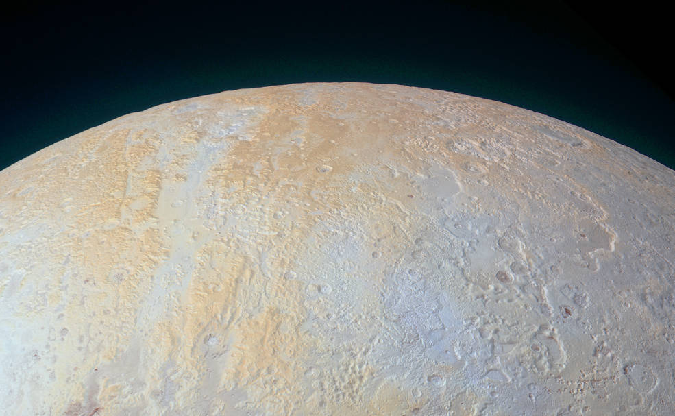 Новые фото от New Horizons: ледяные каньоны Плутона - 1