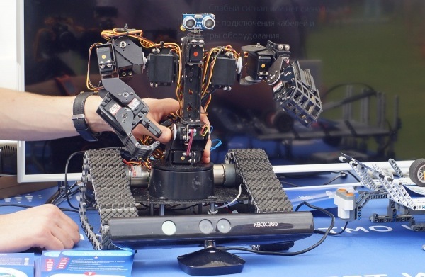 Как студенты Университета ИТМО создают роботов - 3