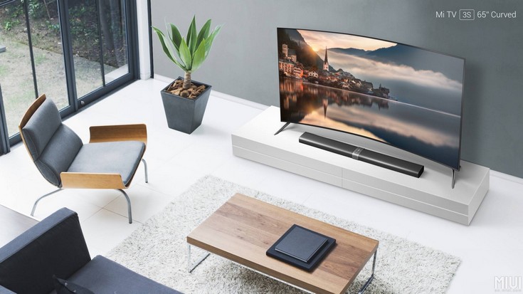 Телевизор Xiaomi Mi TV 3S с изогнутым экраном стоит почти $1400