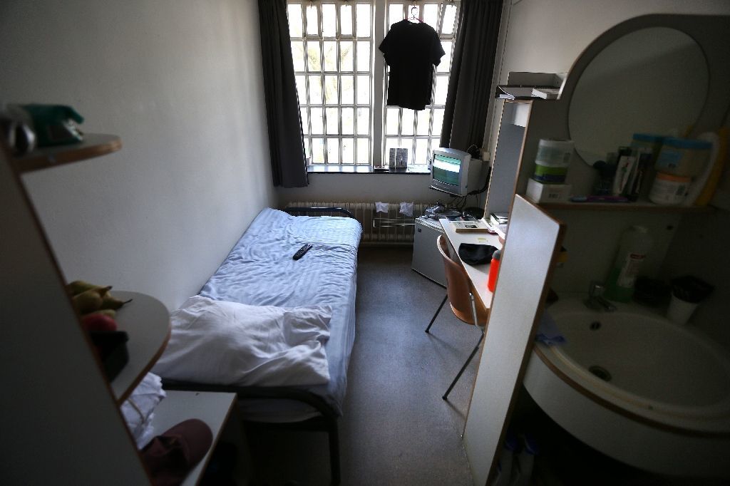 В голландских тюрьмах раздадут планшетные компьютеры - 1