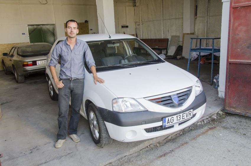 Умелец из Франции создал собственный электромобиль на базе Dacia Logan - 1