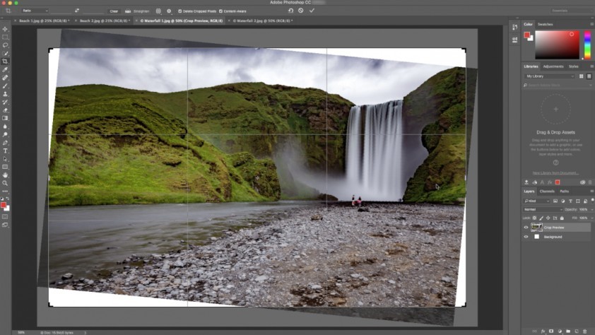 Photoshop CC научился красиво исправлять заваленный горизонт - 1