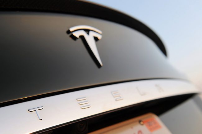 Tesla отрицает, что утаивает поломки своих авто, договариваясь с клиентами - 1
