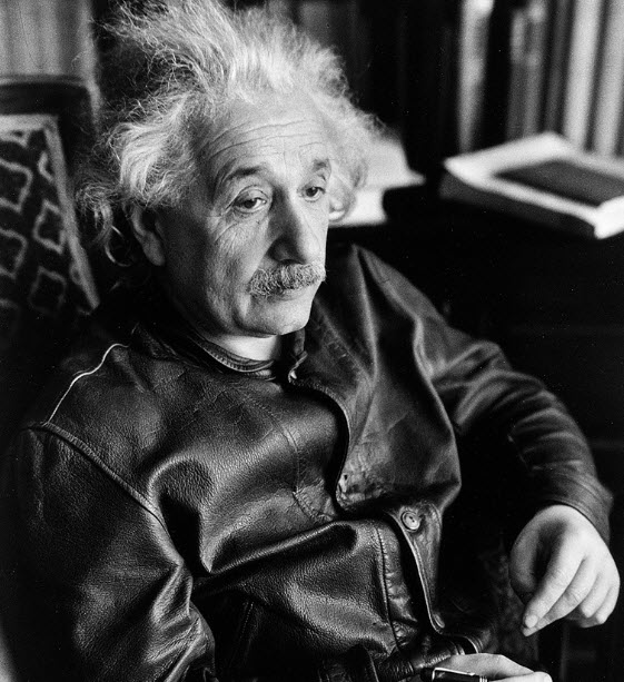 Кожаная куртка и карманные часы Альберта Эйнштейна проданы на аукционе примерно за полмиллиона долларов - 1