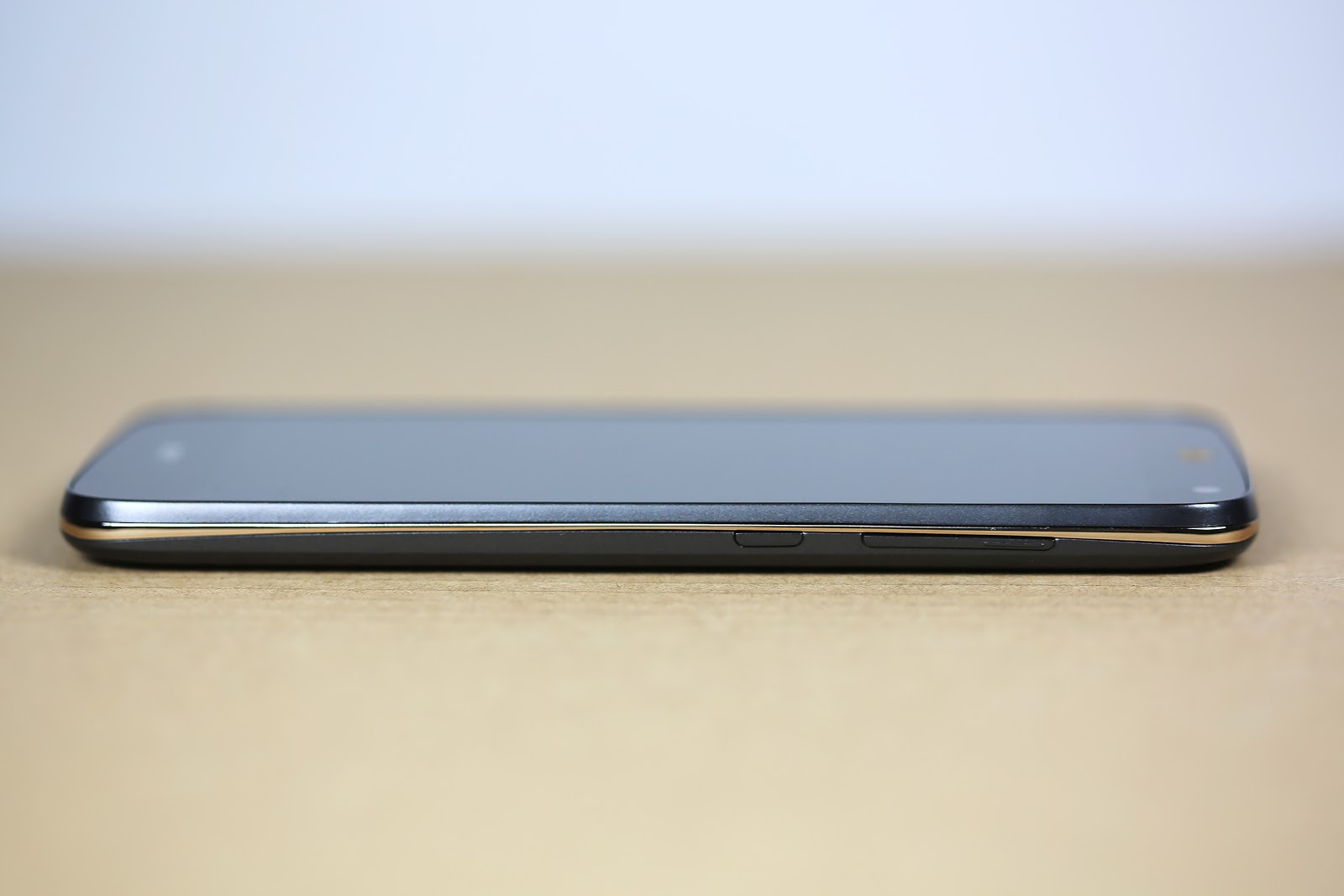 Обзор Acer Liquid Z630S: технологичный долгожитель - 4