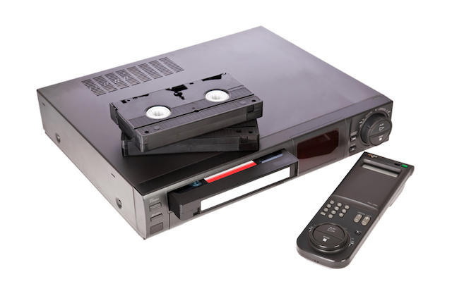 Япония выпустит последний видеомагнитофон VHS - 1