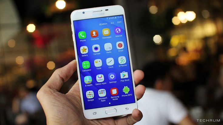 Смартфон Samsung Galaxy J7 Prime получил экран Full HD